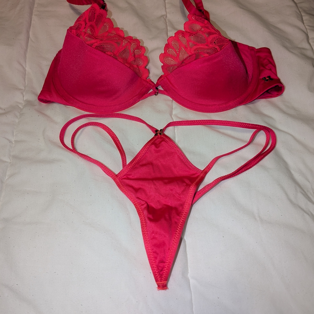 Hot Pink Satin and Lace Bra 32 DD & Panty Set by Savage X Fenty